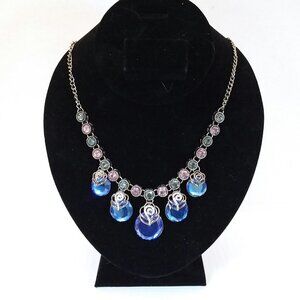 BeautifUL Multi Colored Necklace